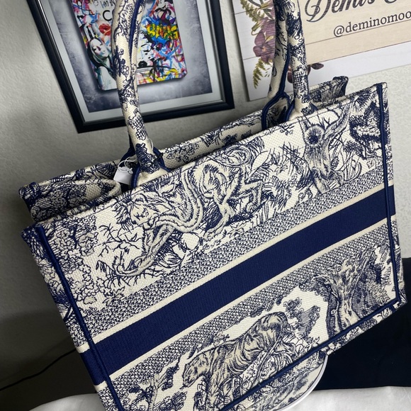 Small Dior Book Tote Excellent condition full inclusion - Picture 4 of 11